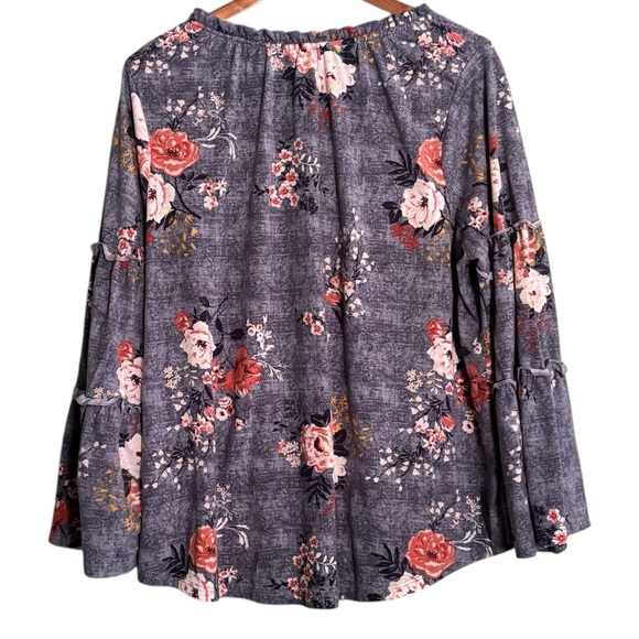 Absolutely Famous Bell Sleeve Floral Boho Peasant Blouse Size 1X - Picture 4 of 8